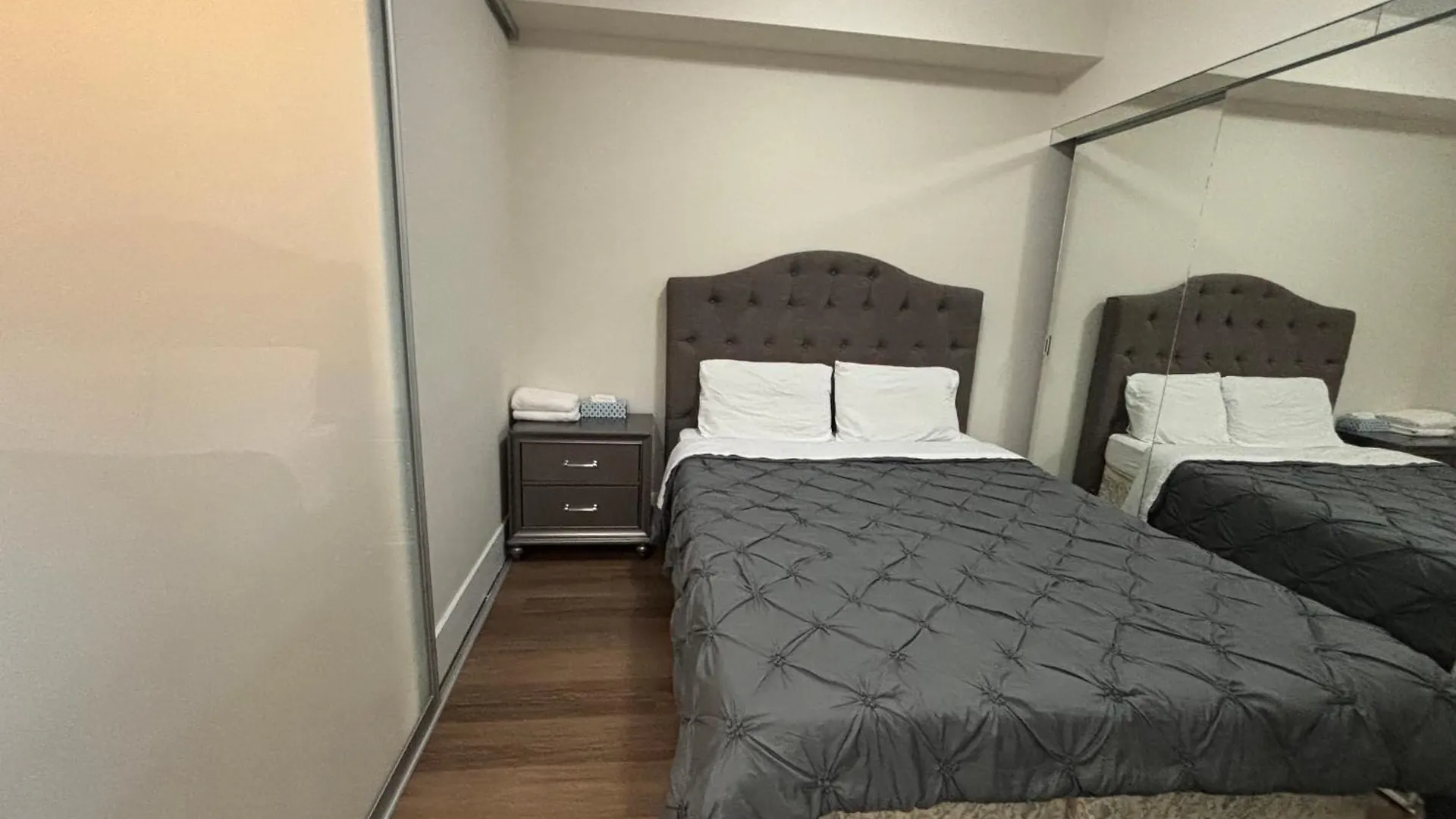 Downtown Suites With Pool And Free Parking Toronto