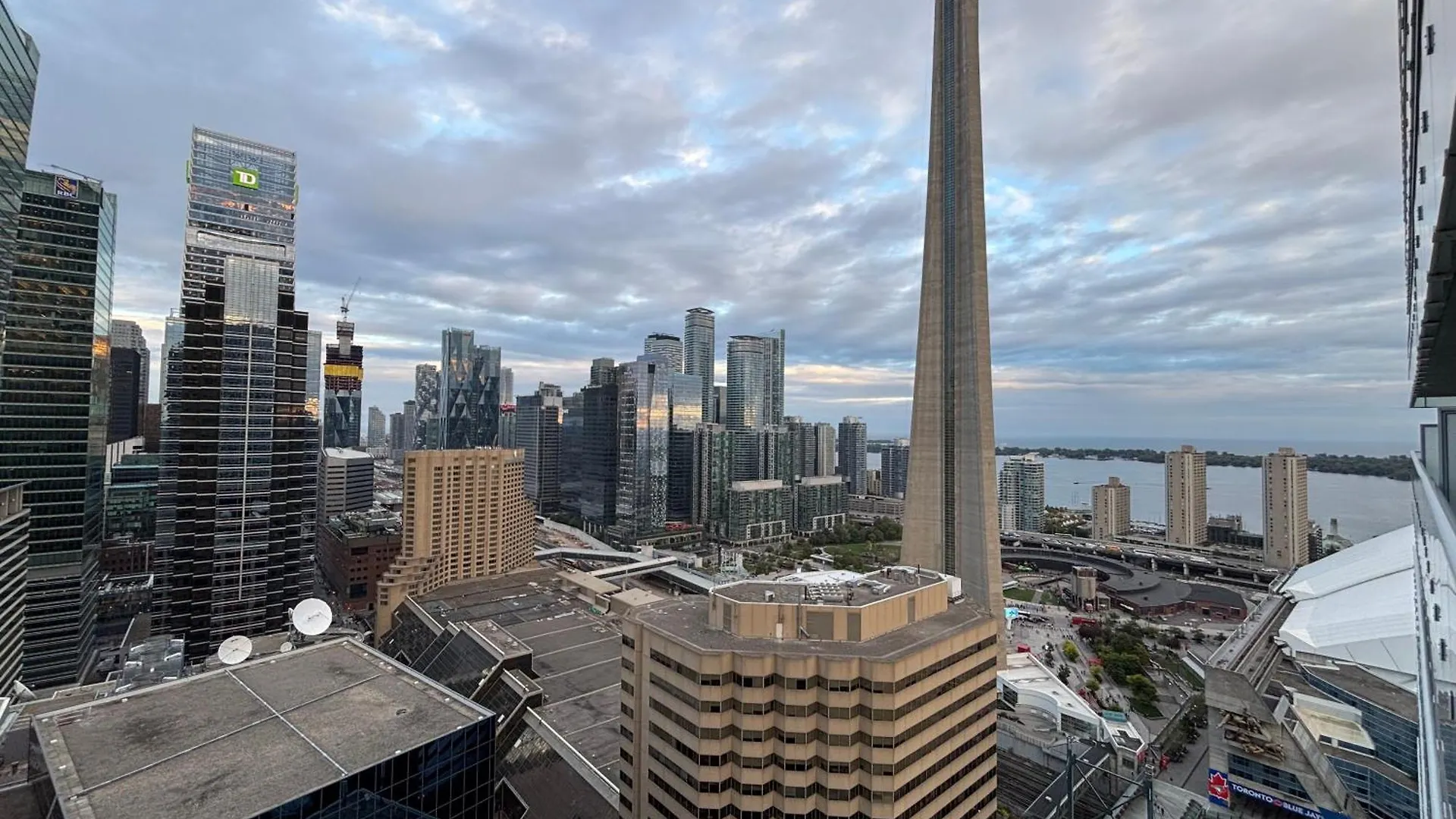 Downtown Suites With Pool And Free Parking Toronto 0*,  Canada