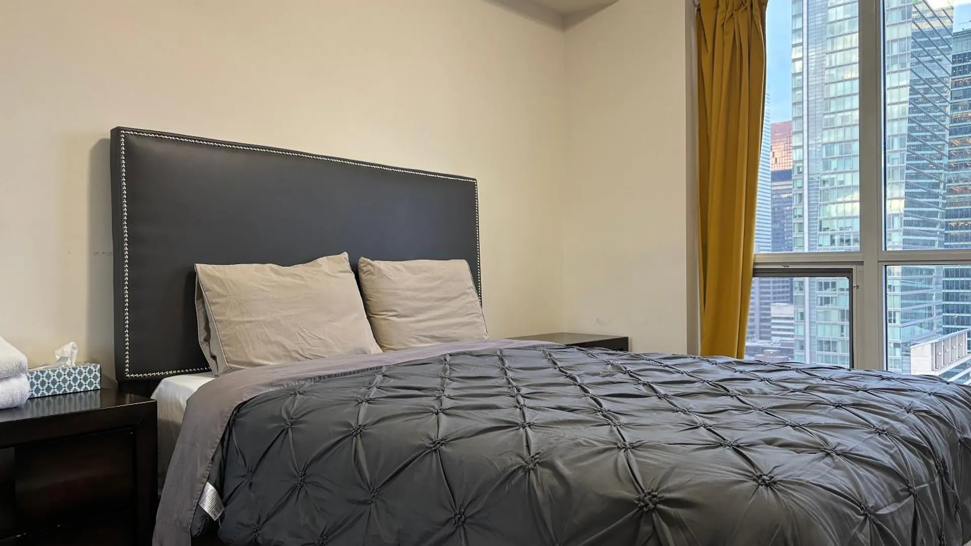 Downtown Suites With Pool And Free Parking トロント カナダ